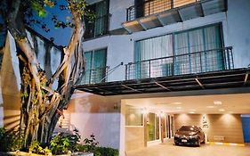 Vivi Avenue Thonglor