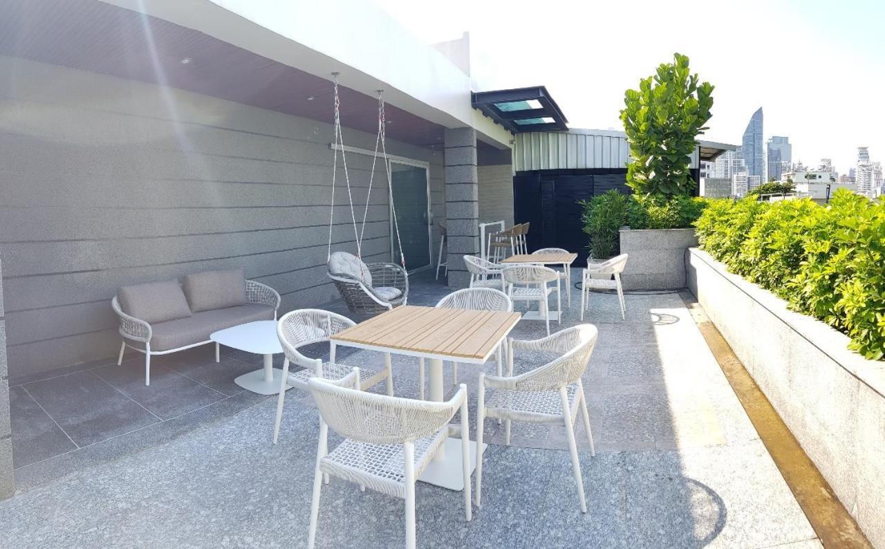 バンコク都Vivi Avenue Thonglorアパートメント エクステリア 写真